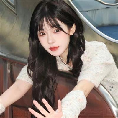 孤灯残影照归人